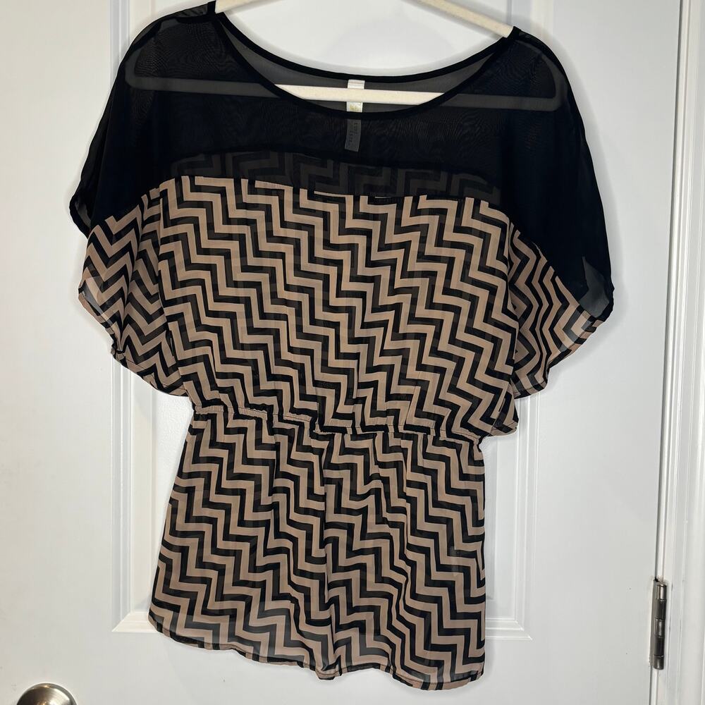 Tini Lilie Women's Sz Large Sheer Geometric Chevron Print Blouse  Mesh Boho Top
